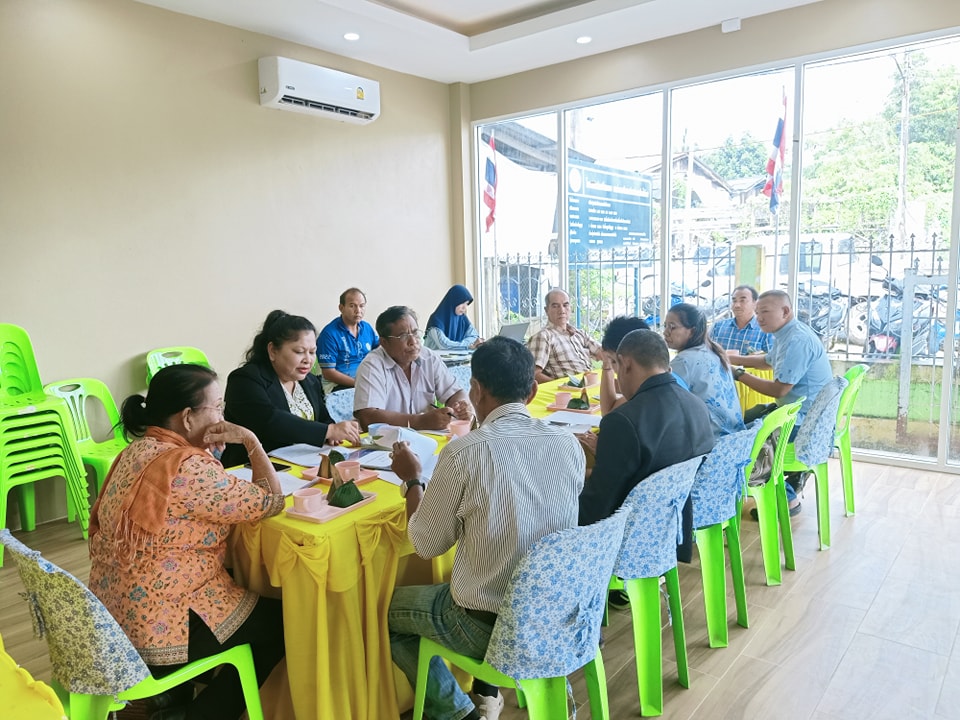 ประชุมสภาองค์การบริหารส่วนตำบลช้างให้ตก  สมัยวิสามัญ สมัยที่4 ครั้งที่1 ประจำปี 2566