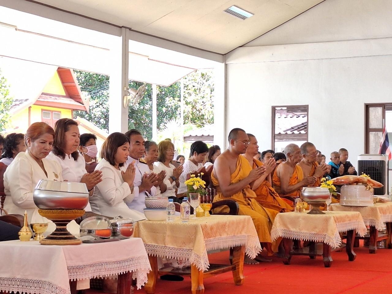 โครงการส่งเสริมอนุรักษ์ประเพณีวัฒนธรรมท้องถิ่น (กิจกรรมแห่ผ้าห่มสถูปพ่อทวดสีแก้ว) ประจำปี พ.ศ 2567