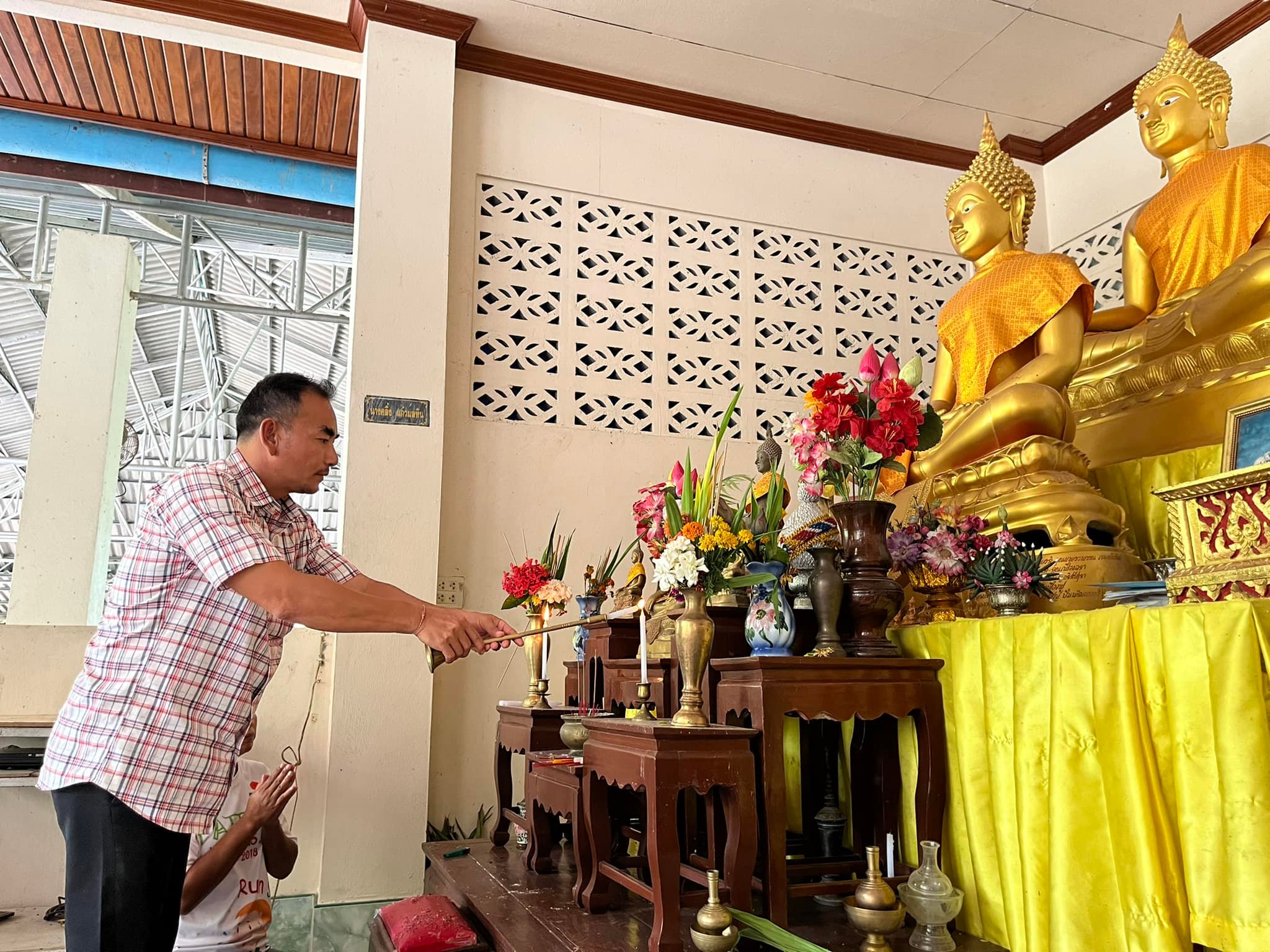 เมื่อวันที่ 21 กรกฎาคม 2565 เวลา 09.30 น นายณัฐวุฒิ ยินดีจิตต์ นายกองค์การบริหารส่วนตำบลช้างให้ตก เป็นประธานในพิธี ประเพณี ฉลองข้าวตอก เป็นประเพณีสืบสานกันมานาน หลังจากเข้าพรรษา ครบ 7 วัน  โดยมีประชาชนชาวพุทธในพื้นที่เข้าร่วม # สาธุ🙏